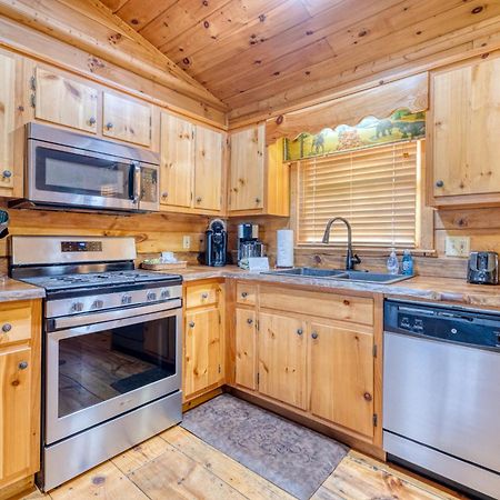Secluded Sunrise Ridge: Mountain View Retreat with Hot Tub Villa Blue Ridge Exterior photo